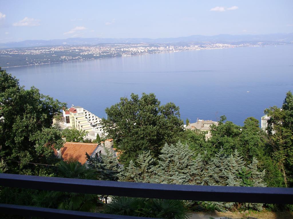 Apartment Ana Opatija Rum bild
