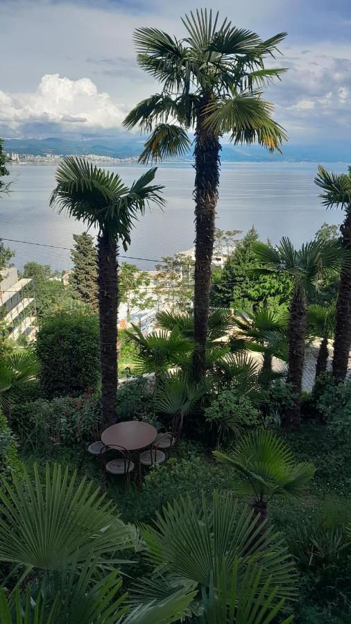 Apartment Ana Opatija Exteriör bild