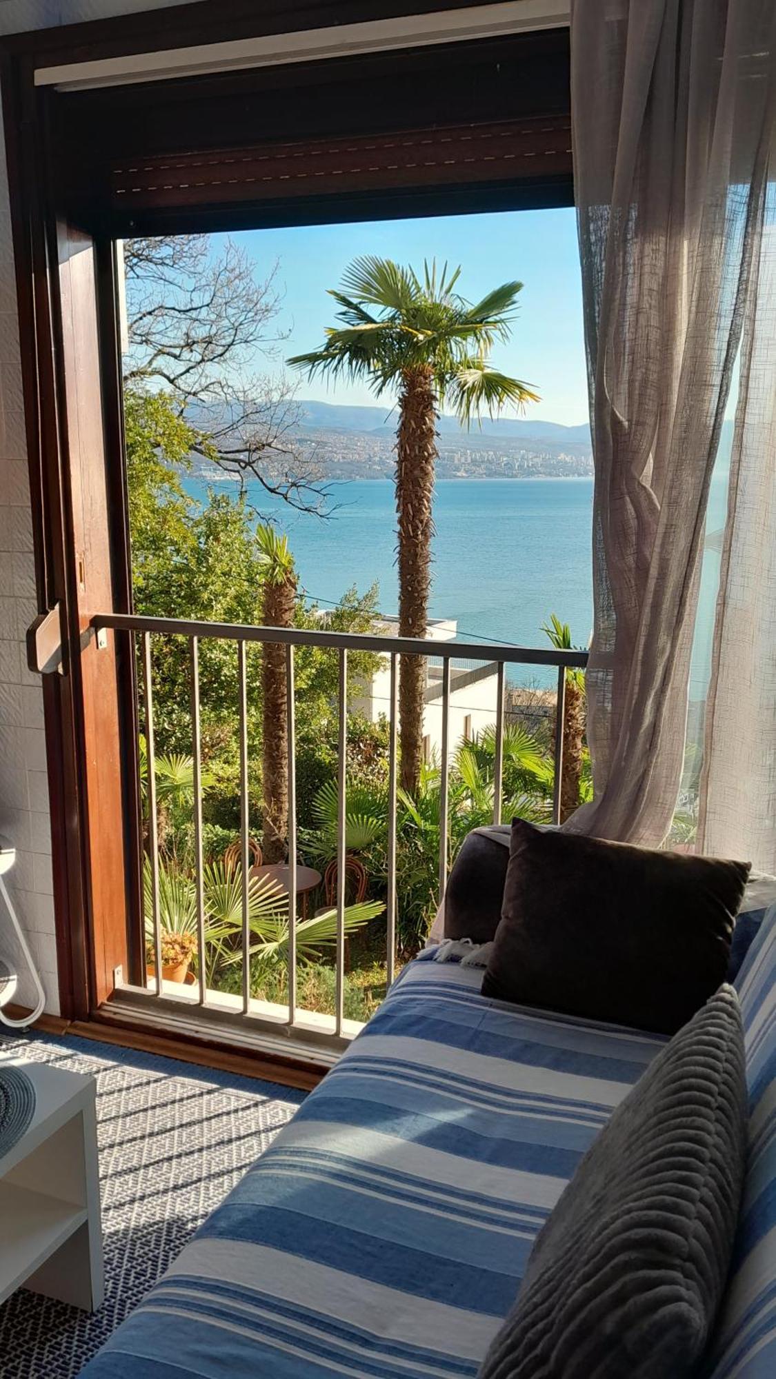 Apartment Ana Opatija Exteriör bild