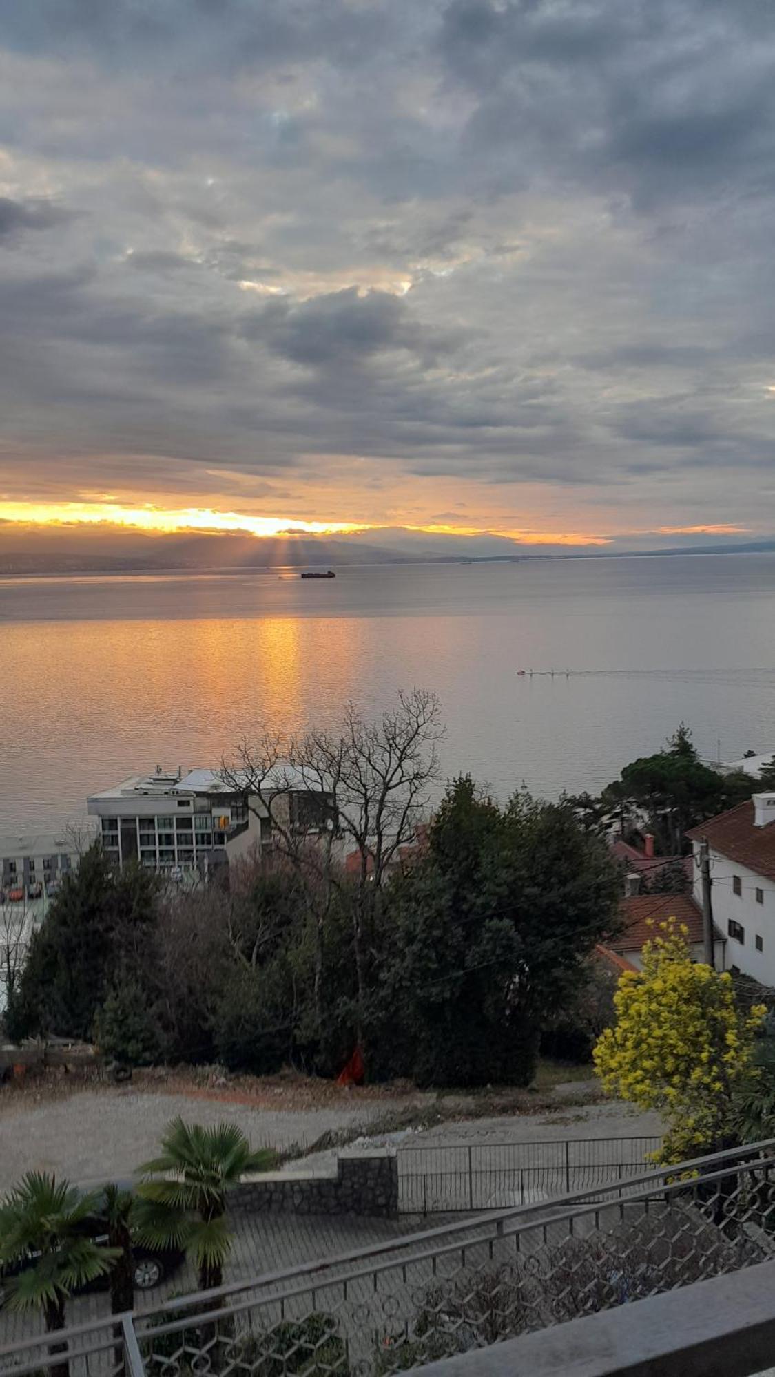 Apartment Ana Opatija Exteriör bild