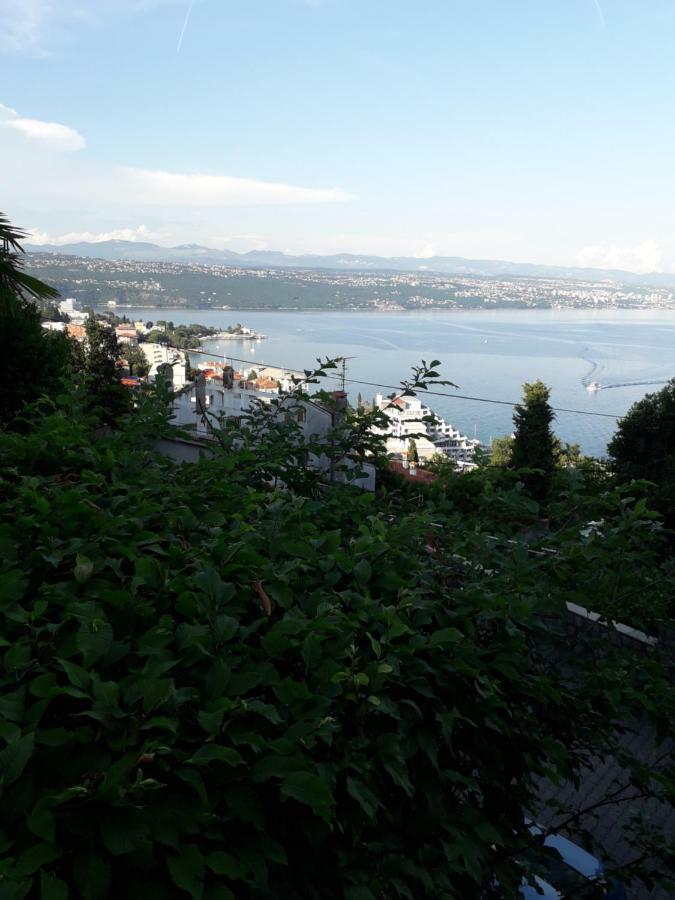 Apartment Ana Opatija Exteriör bild