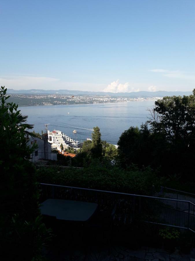 Apartment Ana Opatija Exteriör bild